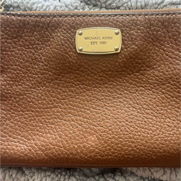 Michael Kors Wristlet - Picture 5 of 5